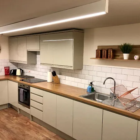 Homely Serviced - Figtree דירה שפילד