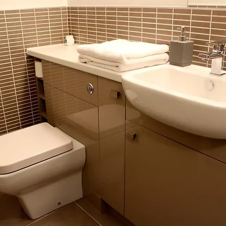 Homely Serviced - Figtree