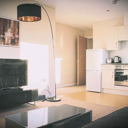 Homely Serviced - Figtree שפילד